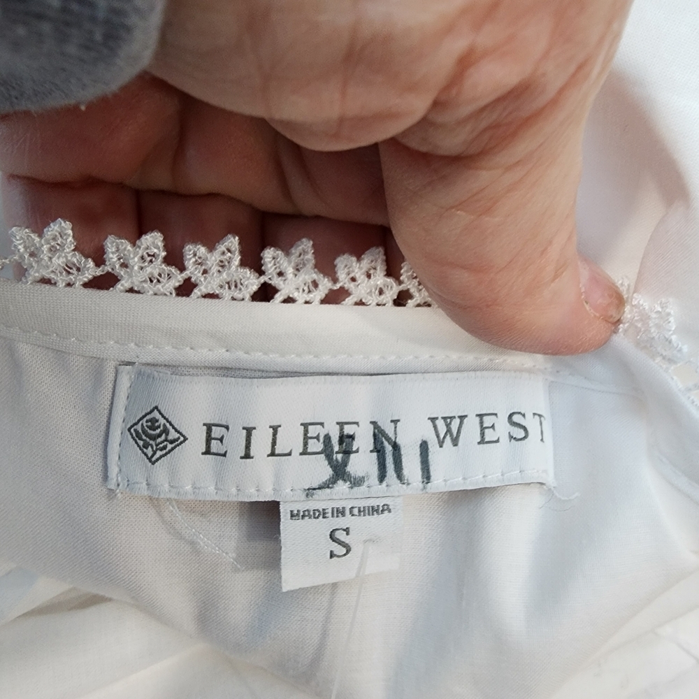 Eileen West Cotton Daisy Lace-Trim Nightgown Pin Tuck Mother of Pearl Buttons - Picture 6 of 11